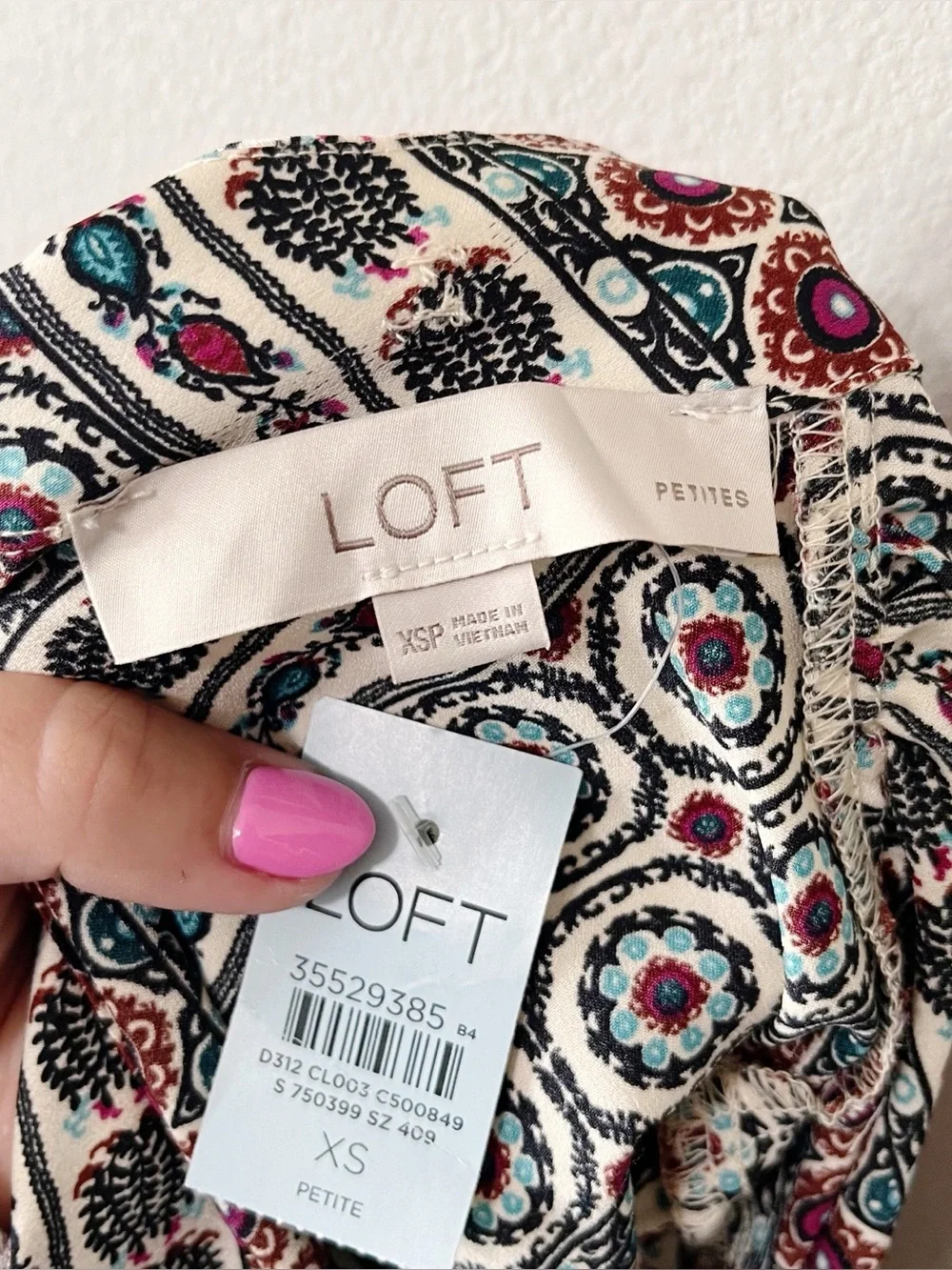 Ann Taylor LOFT NWT Satin Geometric Print Blouse Puff Sleeve Tie Back XS Petite
